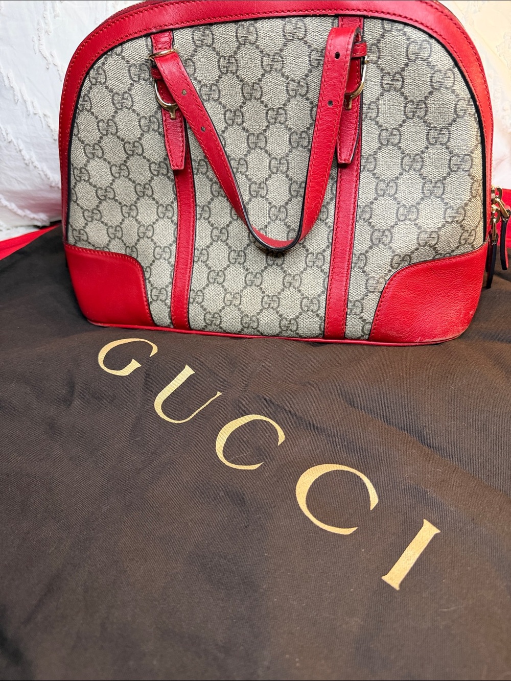 GUCCI Beige GG Supreme Satchel w/Red Leather Trim, dust bag, detachable Gucci - Picture 4 of 12